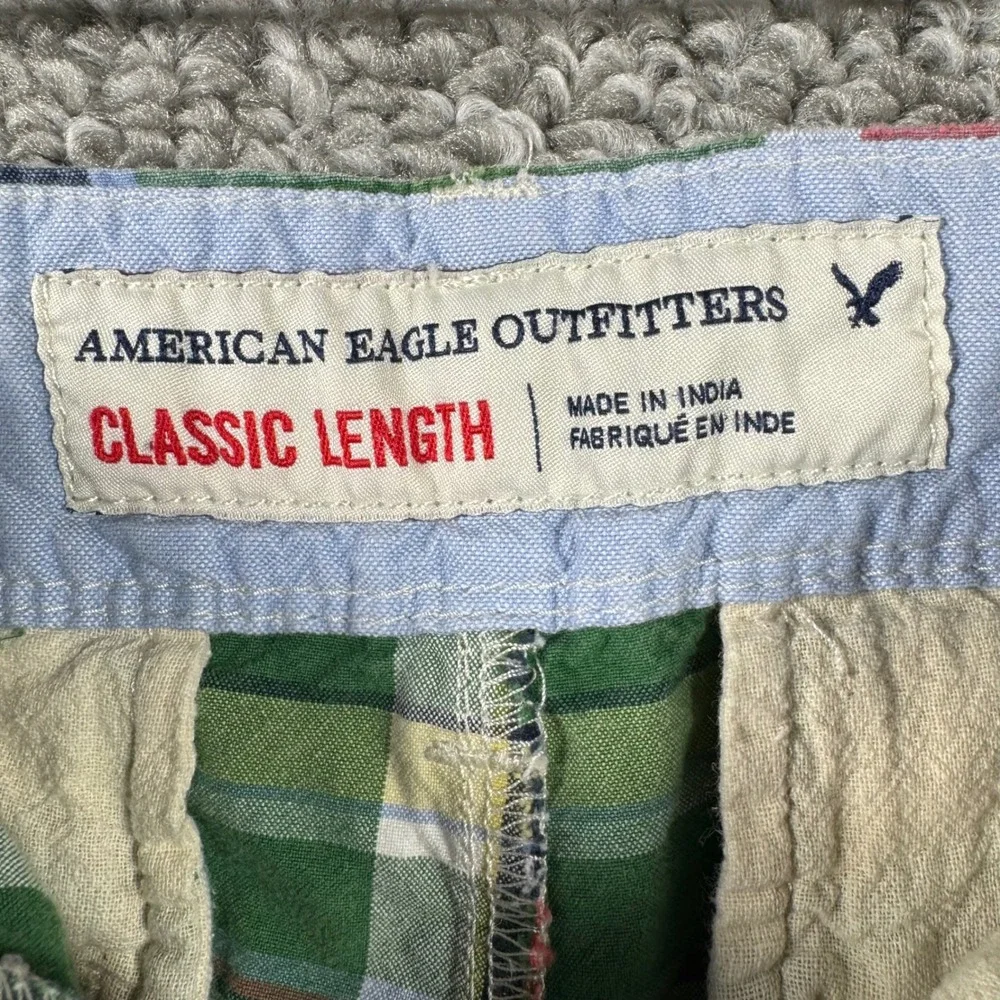 American Eagle Outfitters Plaid Shorts Classic Length Green Cotton Chino Mens 28